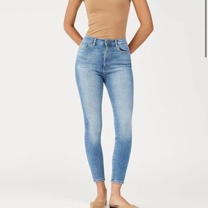 Citizen for humanity, Chrissy, Jean